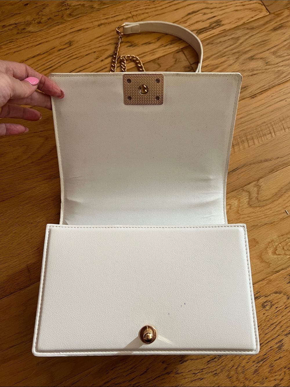 NWOT - White Tweed Crossbody Shoulder Bag with Gold Chain - Picture 4 of 11